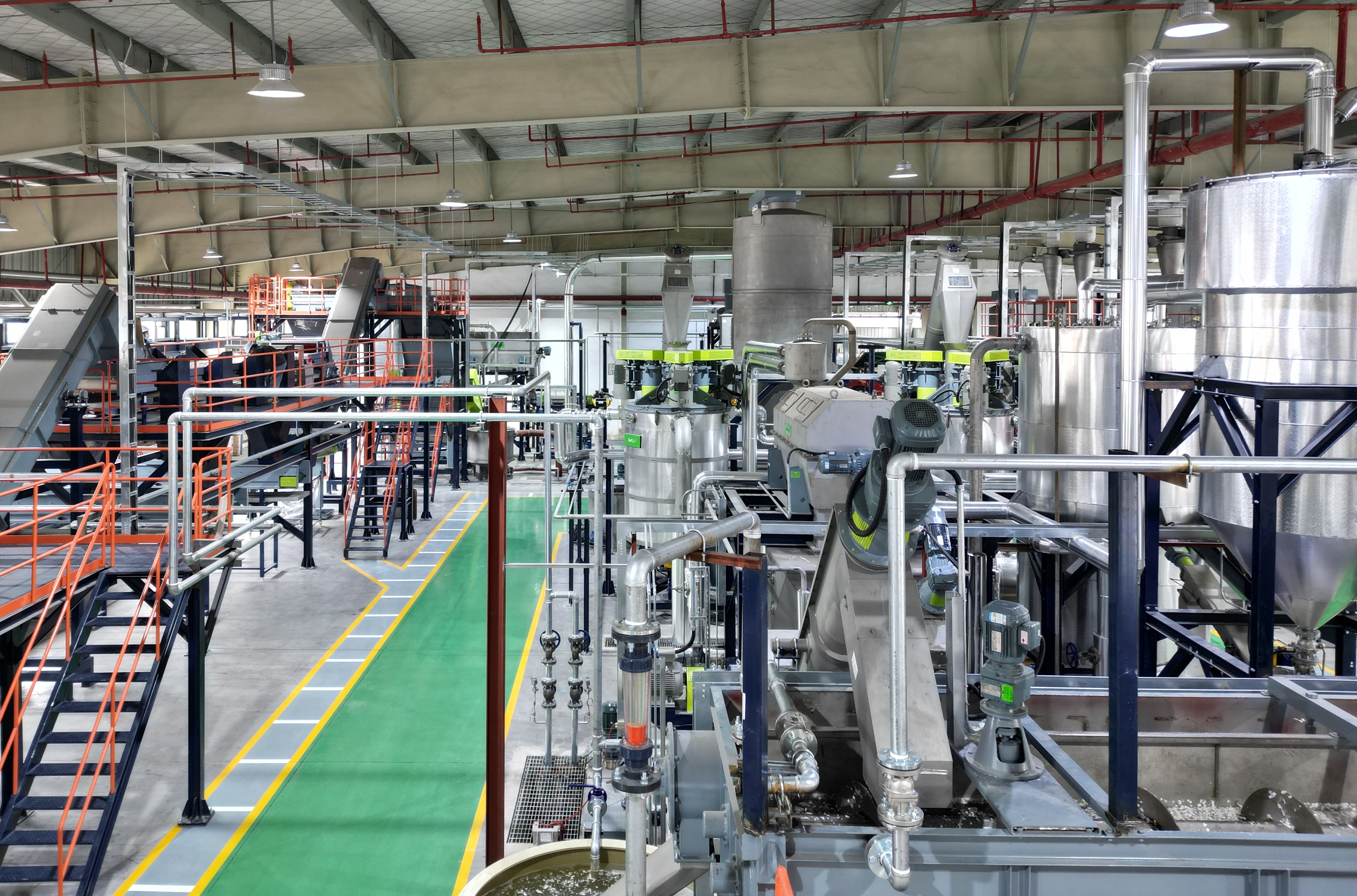 Suplas — La primera planta de reciclaje de bandejas de PET de circuito cerrado de China inicia operaciones de prueba